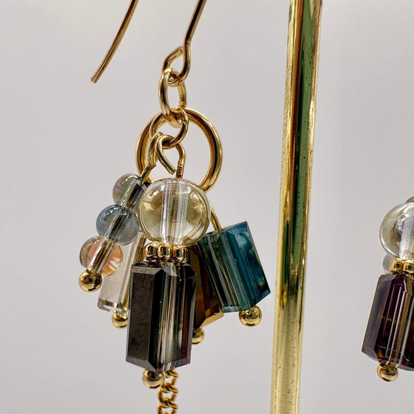 Gilded Fragments – stainless steel oorbellen